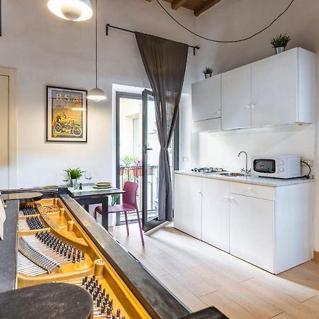 Musician Apartment Colosseo With Piano Rome Exterior photo