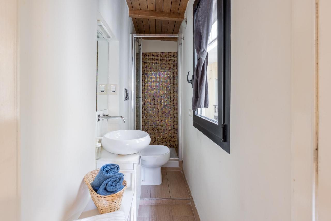 Musician Apartment Colosseo With Piano Rome Exterior photo